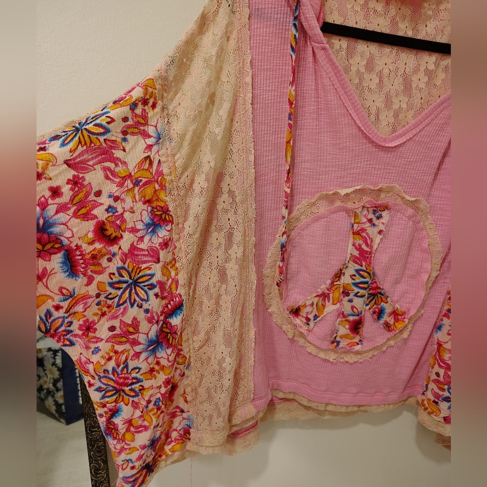 Pol Peace Sign Top - image 3